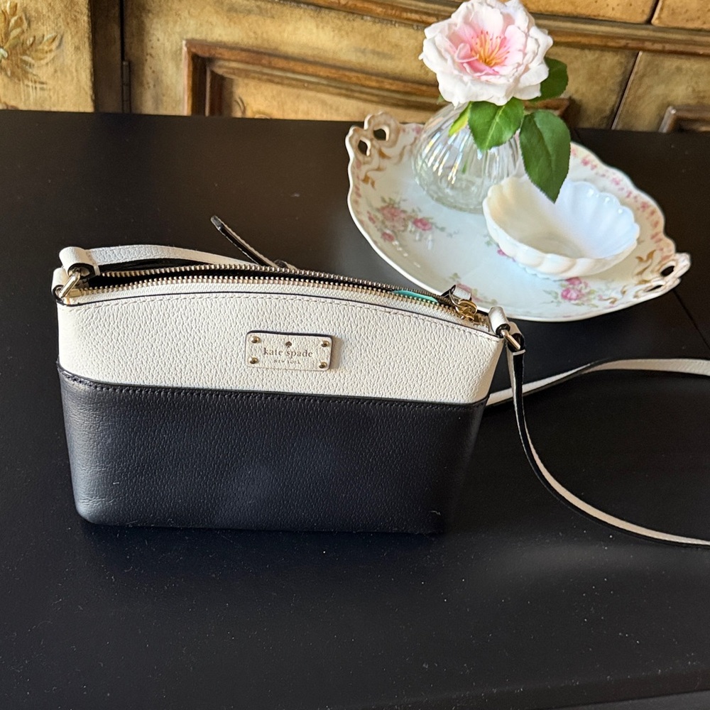 Kate Spade Leather Two-Tone Grove Street Millie Crossbody Bag